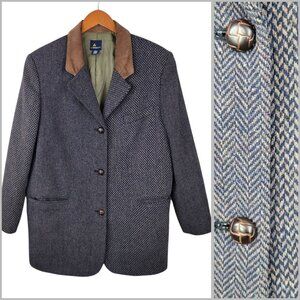 Classic Herringbone Blazer with Brown Collar